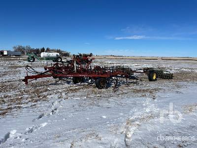 Morris L-160 20 ft Cultivator