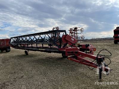 1992 Case IH 730 30 ft Pull Type Swather