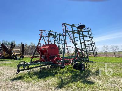 Co-op Implements 279 35 ft Cultivator