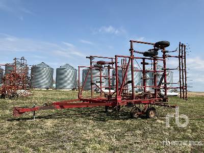 Case IH Vibra Chisel 40 ft Cultivator