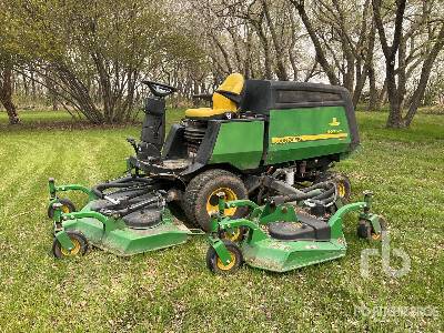 2016 John Deere 1600 Turbo Series II 4x4 Ride-On Wide Area Lawn Mower