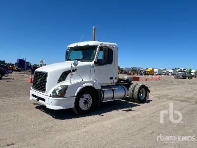 Photo of a 2008 Volvo VNL300