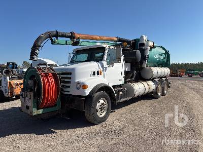 Photo of a 2003 Sterling L7500