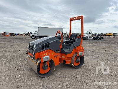 Photo of a 2022 Hamm HD12VV