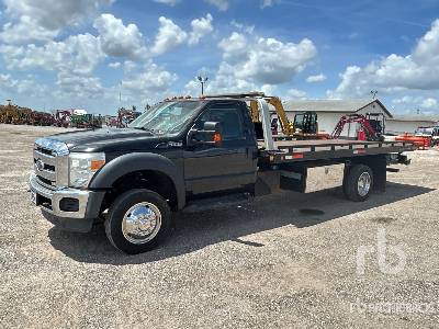 Photo of a 2015 Ford F-550