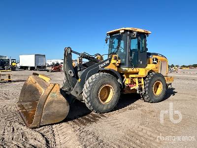 Photo of a 2019 John Deere 544L