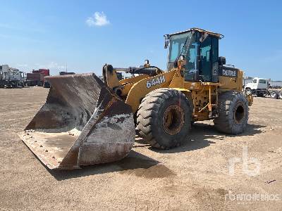 Photo of a 2003 John Deere 644H