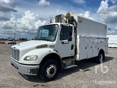 Photo of a 2010 Freightliner M2 106