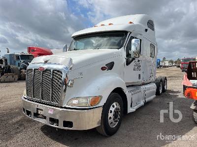 2005 PETERBILT  387  6x4 (Inoperable)  Truck Tractor (T/A)