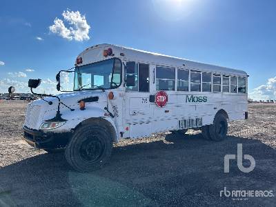 2009 INTERNATIONAL  3000  4x2 12-Seat  Bus