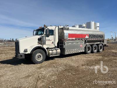 Photo of a 2012 Kenworth T800