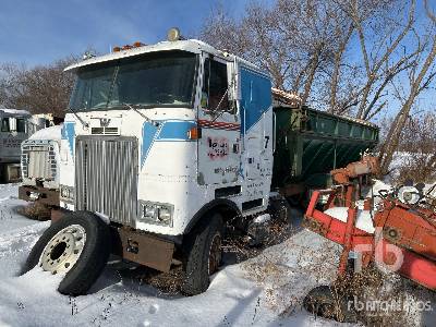 Photo of a 1981 Western Star 4900