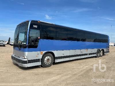 2006 PREVOST H3-45 6x2 55-Seat Bus 2006 PREVOST H3-45 6x2 55-Seat Bus