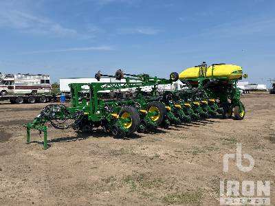2020 JOHN DEERE 1775NT 24 Row No-Till Planter 2020 JOHN DEERE 1775NT 24 Row No-Till Planter