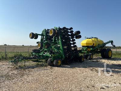 2012 JOHN DEERE 1890 50 ft Disc Air Drill 2012 JOHN DEERE 1890 50 ft Disc Air Drill