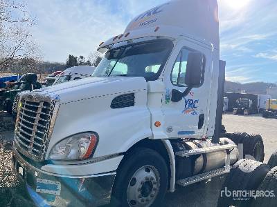 Photo of a 2014 Freightliner CASCADIA 113