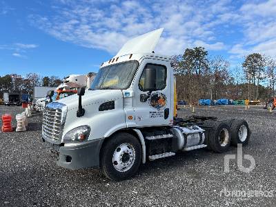 Photo of a 2016 Freightliner CASCADIA 113