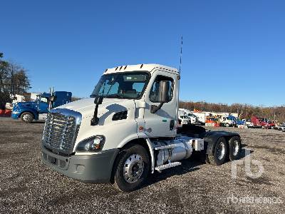 Photo of a 2019 Freightliner CASCADIA 113