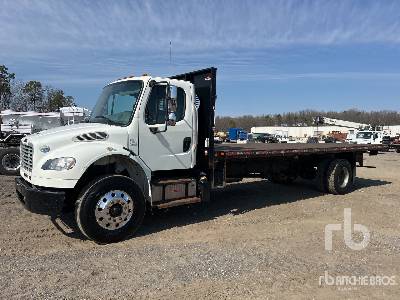 Photo of a 2016 Freightliner M2 106