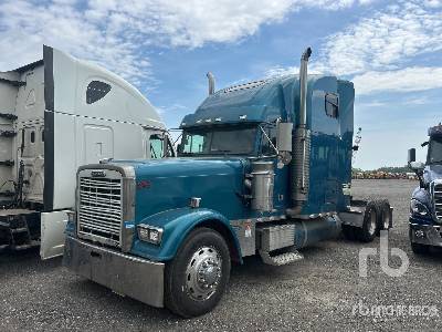 Photo of a 1999 Freightliner FLD 120