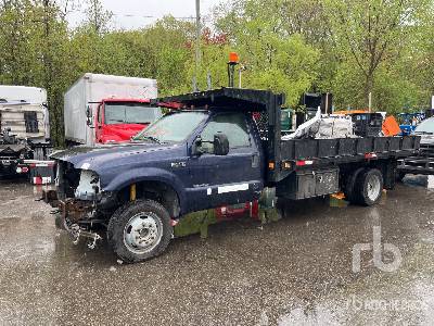 Photo of a 2000 Ford F-550