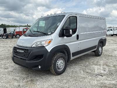 Photo of a 2024 Ram PROMASTER 2500