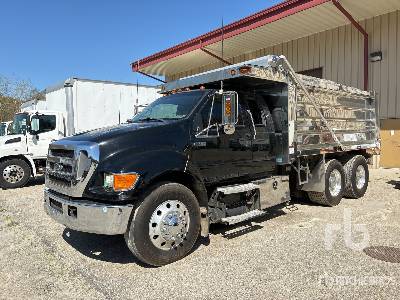 Photo of a 2005 Ford F-750