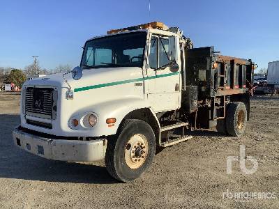 Photo of a 2000 Freightliner FL112