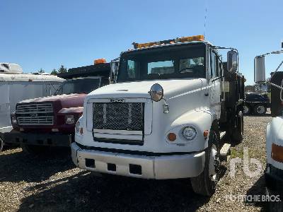 Photo of a 2000 Freightliner FL112
