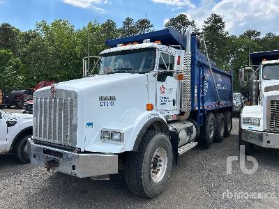Photo of a 2012 Kenworth T800