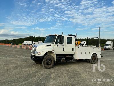 Photo of a 2008 International 4400
