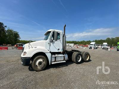 Photo of a 2007 Freightliner COLUMBIA 120