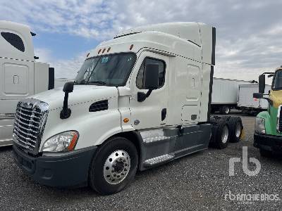Photo of a 2018 Freightliner CASCADIA 113