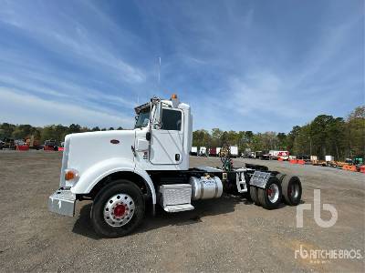 Photo of a 2012 Peterbilt 365