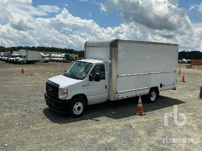 Photo of a 2021 Ford E-350