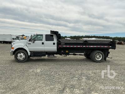 Photo of a 2010 Ford F-750