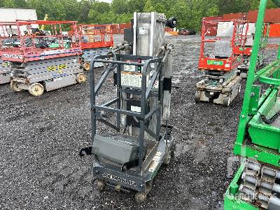 Photo of a 2015 JLG 30AM