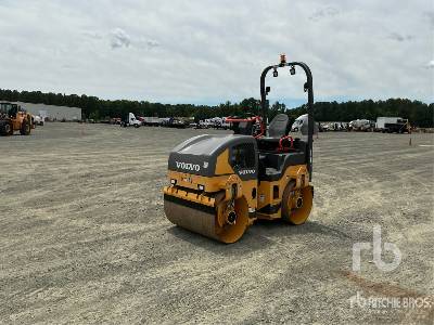 Photo of a 2020 Volvo DD35B