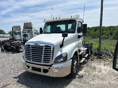 Photo of a 2018 Freightliner CASCADIA 125