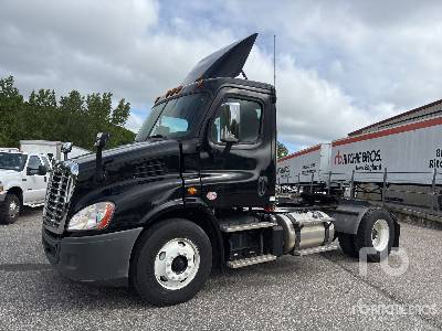 Photo of a 2017 Freightliner CASCADIA 113