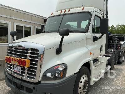 Photo of a 2018 Freightliner CASCADIA 125