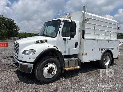 Photo of a 2015 Freightliner M2106