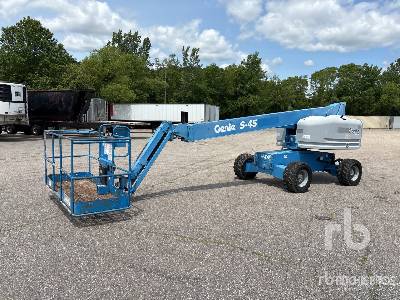 Photo of a 2012 Genie S-45