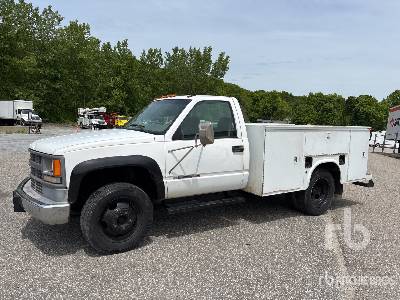 Photo of a 2001 Chevrolet 3500