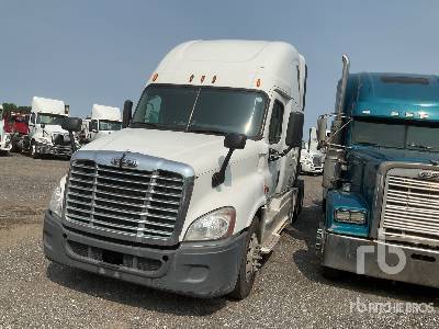 Photo of a 2015 Freightliner CASCADIA 125