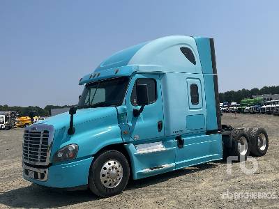 Photo of a 2016 Freightliner CASCADIA 125