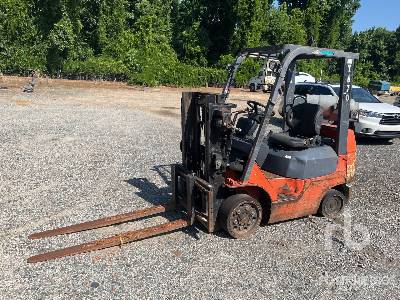 Photo of a 2004 Toyota 7FGCU25