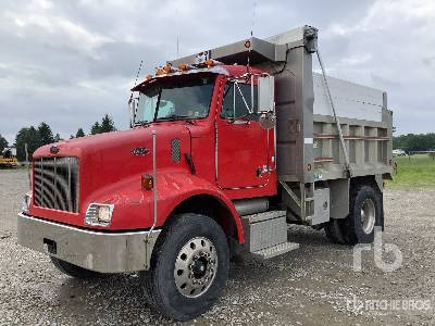 Photo of a 2003 Peterbilt 330