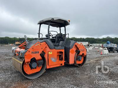 Photo of a 2016 Hamm HD110VO