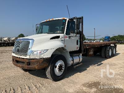 Photo of a 2011 International 4400
